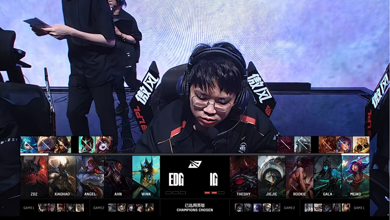 开云体育下载-EDG翻盘SHR，JackeyLove单局斩获MVP激烈交锋2025世界赛，强势挺进下一轮