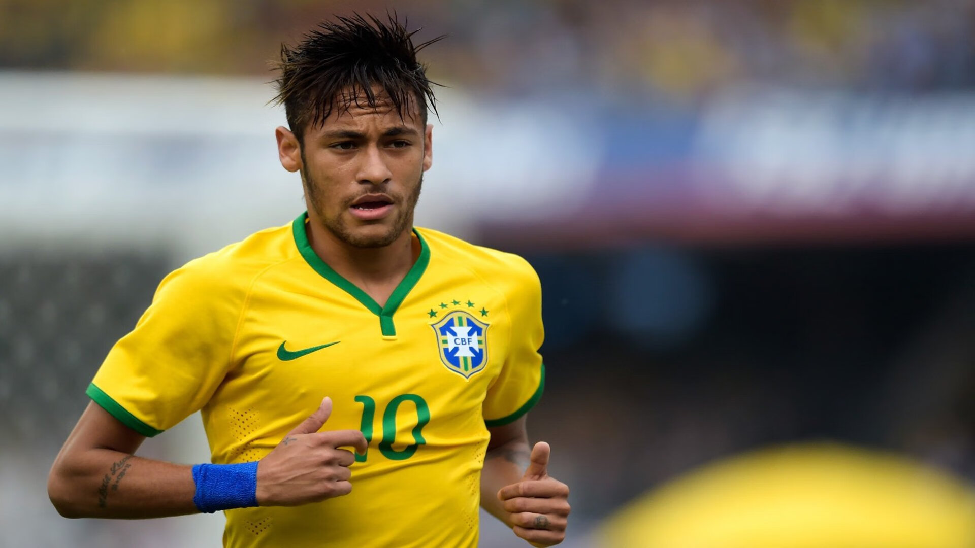 那不勒斯轻取加纳背后,梅西数据全面爆炸,是个人英雄主义,还是团队进化的必然?