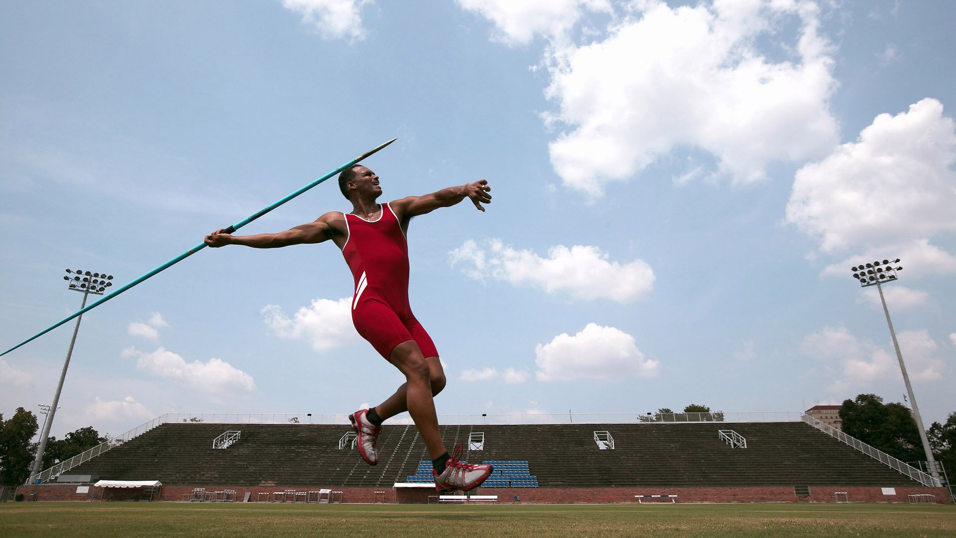 德甲争冠怎么冒出南美踢欧洲？巴拉圭力克威尔士的魔幻标题背后